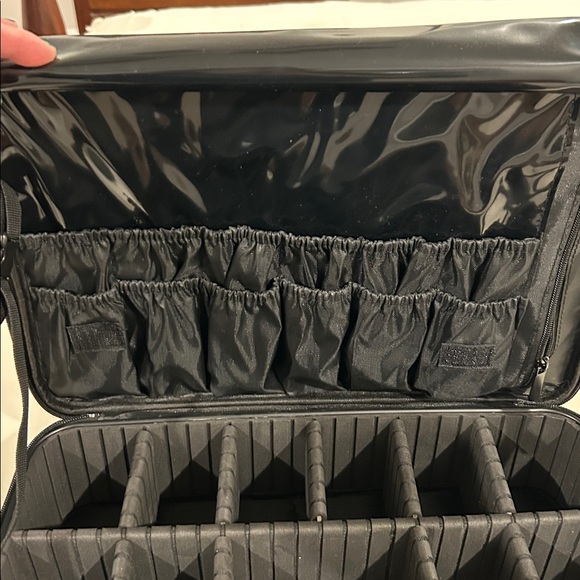 Black Cosmetic/Camera/Equipment Bag - Picture 3 of 10